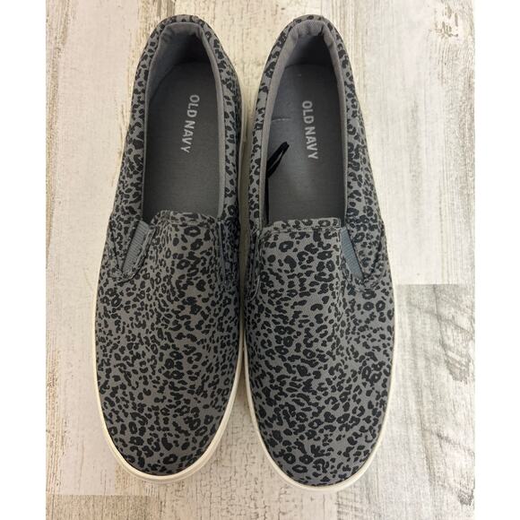 Old Navy womens size 7 gray leopard print canvas slip on shoe sneaker new light - Picture 2 of 7